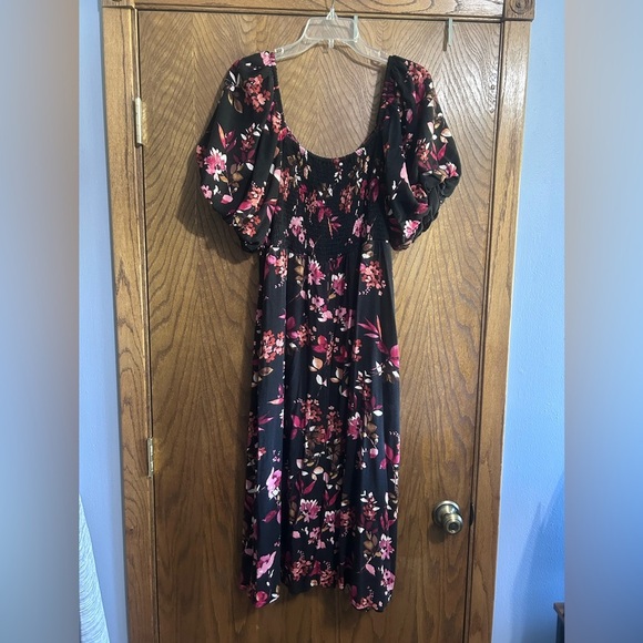 Maurices XXL Floral Sweetheart Neck Bubble Short Sleeve Midi Dress - Picture 2 of 5